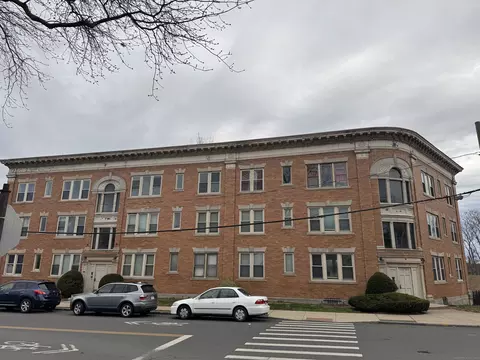 2 Fraser Pl #B, Hartford, CT 06105