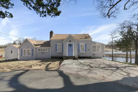 7 Meadow Ln, Madison, CT 06443