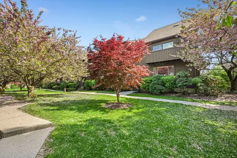 455 Hope St #1B, Stamford, CT 06906