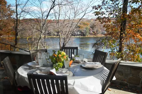 6 Waters Edge Way, Ridgefield, CT 06877