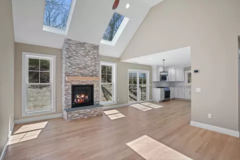 2 Old Aldrich Rd, New Milford, CT 06776