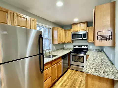 28 Clark St, West Haven, CT 06516