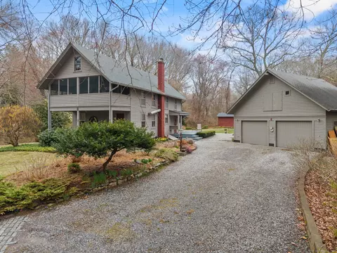 6 Elm St, Old Lyme, CT 06371