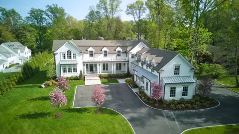 9 Sturges Cmns, Westport, CT 06880