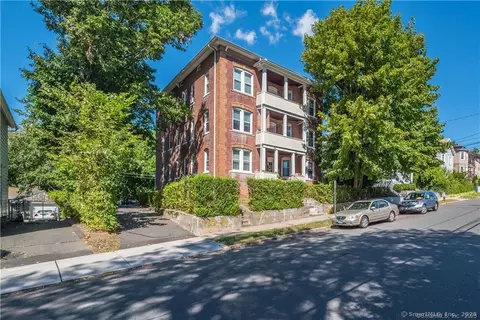 194 Curtis St, New Britain, CT 06053