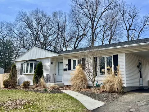18 Nancy Dr, Enfield, CT 06082