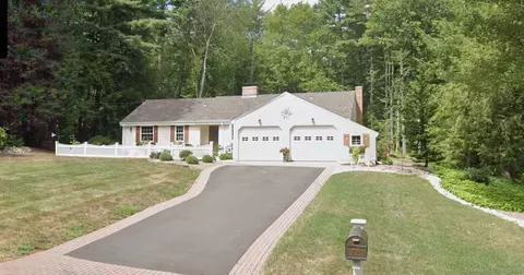 76 Rosewood Rd, Avon, CT 06001
