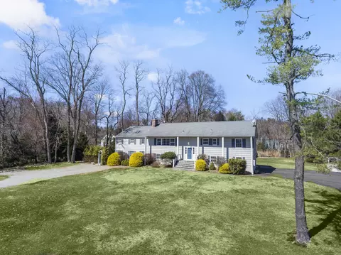 285 Greens Farms Rd, Westport, CT 06880