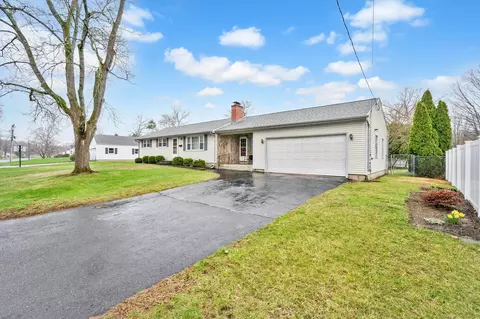 2 Carriage Dr, Enfield, CT 06082