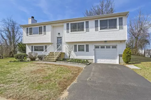 12 Roses Farm Rd, East Haven, CT 06512