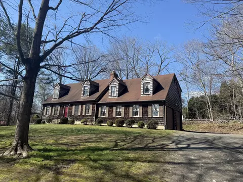 244 Walnut Tree Hill Rd, Shelton, CT 06484