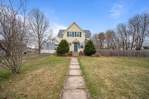 321 Burlington Ave, Bristol, CT 06010