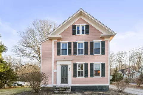 32 Main St, Essex, CT 06442