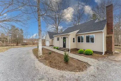 44 Rich Rd, Pomfret, CT 06230