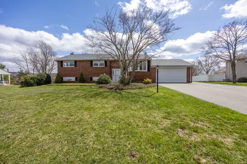 140 Tulip Dr, Meriden, CT 06450