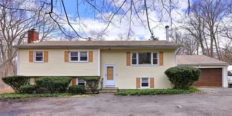 832 Amity Rd, Bethany, CT 06524