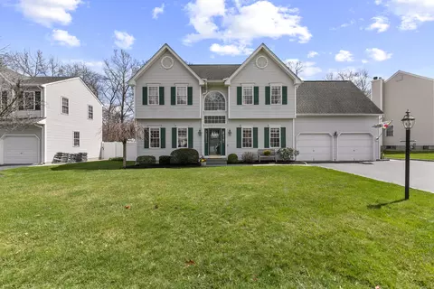 57 Juniper Dr, Milford, CT 06461