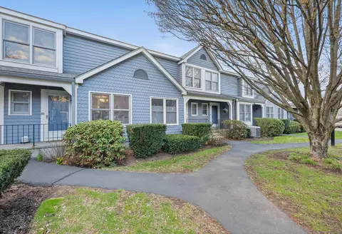 80 Fawn Ridge Ln #80, Norwalk, CT 06851