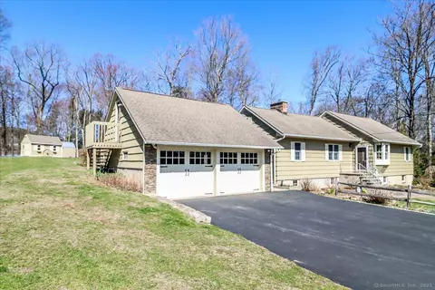 78 Candlewood Lake Rd N, New Milford, CT 06776