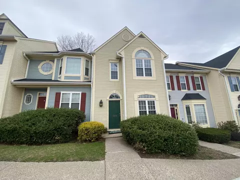 104 Cambridge Cmns #104, Middletown, CT 06457