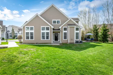 72 Copper Square Dr #72, Bethel, CT 06801