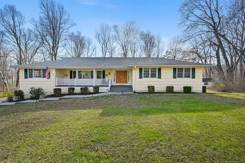 109 Beaver Brook Rd, Ridgefield, CT 06877