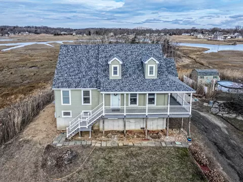 10 Cottage Ave, Old Saybrook, CT 06475