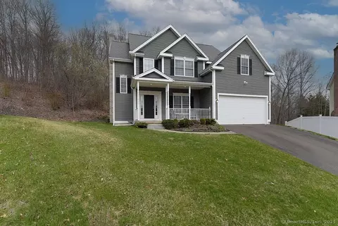 23 Curry Ln, East Hampton, CT 06424