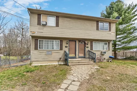 121-123 Sumac St, Waterbury, CT 06704