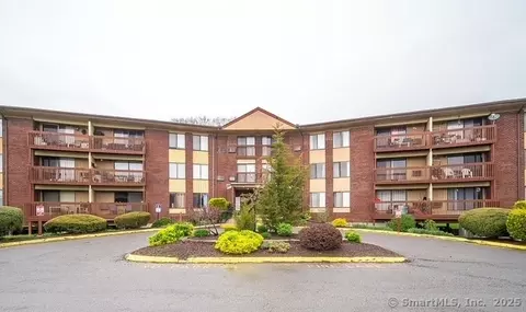 1118 Cromwell Hills Dr #1118, Cromwell, CT 06416