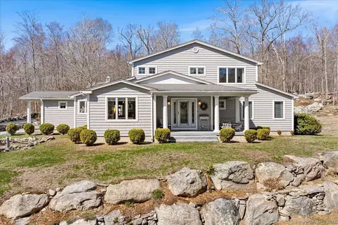 66 Beaver Brook Rd, Lyme, CT 06371