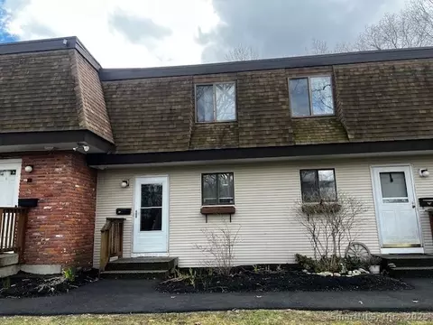 11 King Arthur Dr #8K, East Lyme, CT 06357