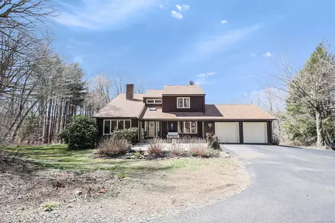 106 Meeting House Hill Rd, Franklin, CT 06254