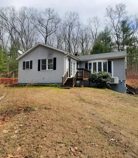 268 Buckley Hill Rd, North Grosvenor Dale, CT 06255