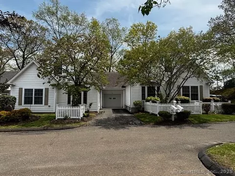 70 Allison Way #70, East Haven, CT 06512