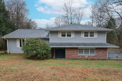 115 Marney Dr, Middlebury, CT 06762