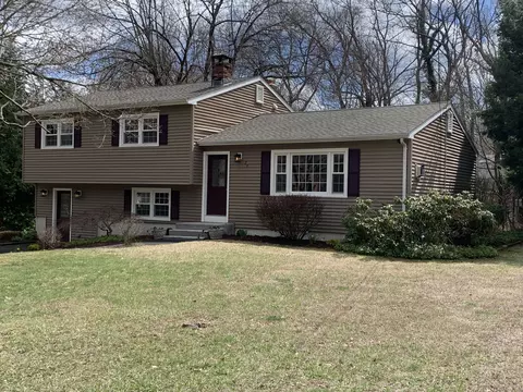 26 Horne Cir, Southington, CT 06489