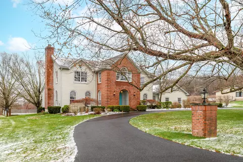 84 Hurds Hill Rd, Woodbury, CT 06798