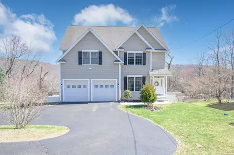 21 Hillandale Rd, Danbury, CT 06811