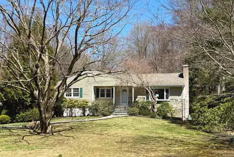 77 Redmont Rd, Stamford, CT 06903