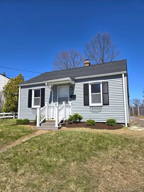 100 Hollister Dr, East Hartford, CT 06118