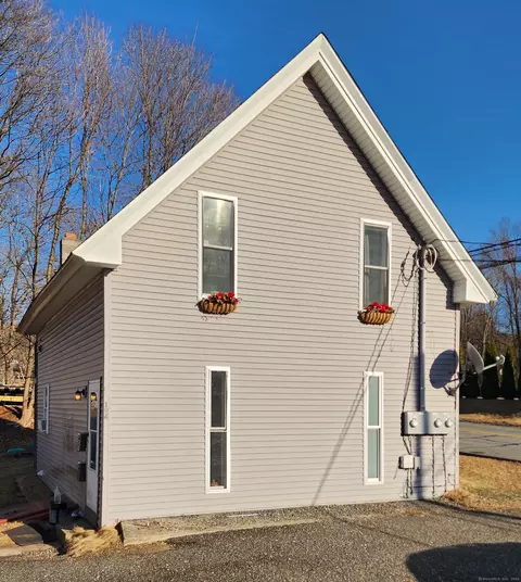 194 Broad St, Killingly, CT 06239