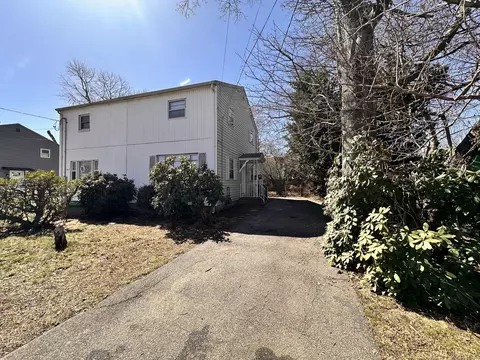 363 Mckinley Ave, Stratford, CT 06615
