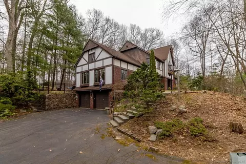 30 Boy St, Bristol, CT 06010