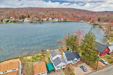 268 Lake Plymouth Blvd, Plymouth, CT 06782