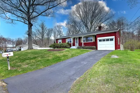 25 Woodvale Rd, Branford, CT 06405