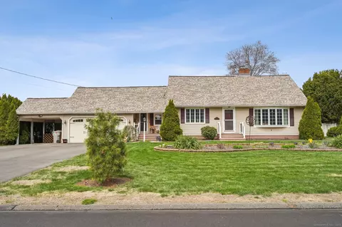 19 Spark Ave, Bristol, CT 06010