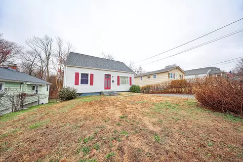 123 Lakeview Ave, Waterbury, CT 06705