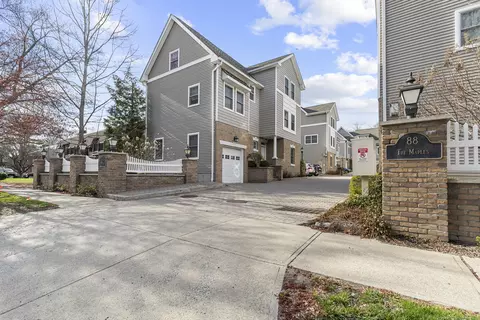 88 Maple Tree Ave #H, Stamford, CT 06906