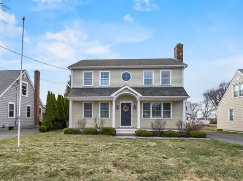 365 3rd Ave, Stratford, CT 06615
